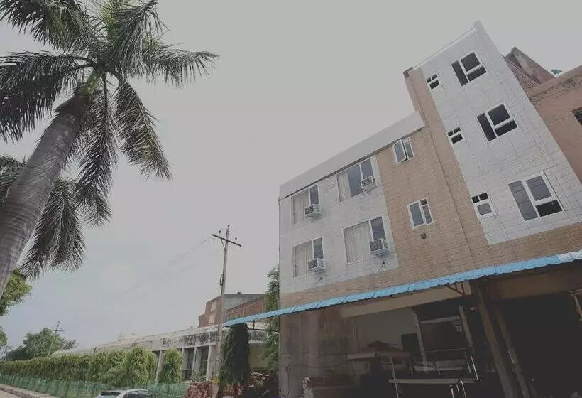 Hotelli Collection O Gold Star