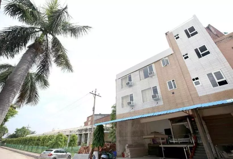 Hotelli Collection O Gold Star