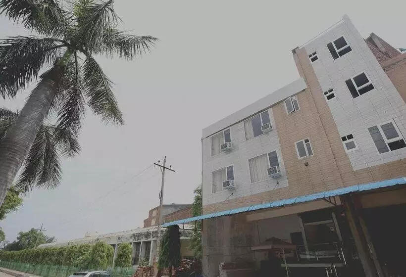 Hotelli Collection O Gold Star