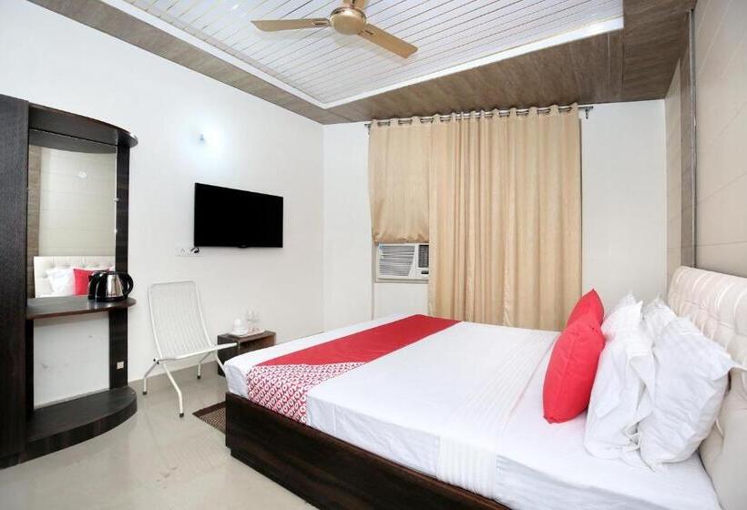 בית מלון כפרי Collection O Gold Star