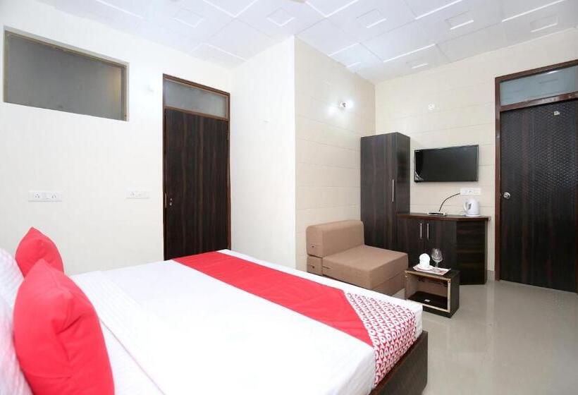 בית מלון כפרי Collection O Gold Star