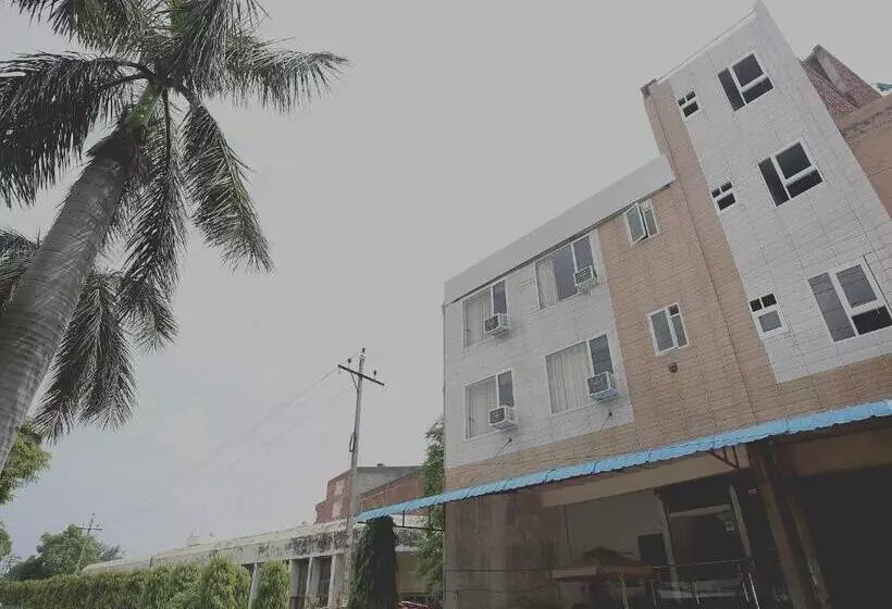 Hotelli Collection O Gold Star