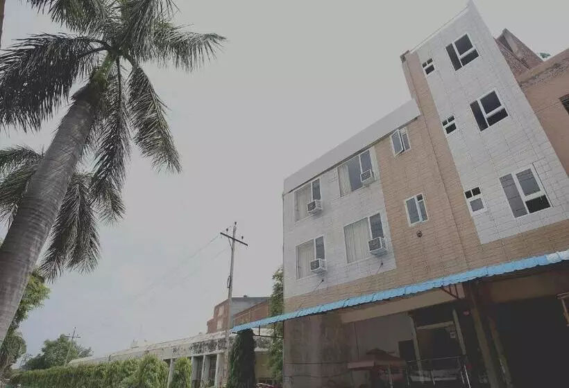 Hotelli Collection O Gold Star