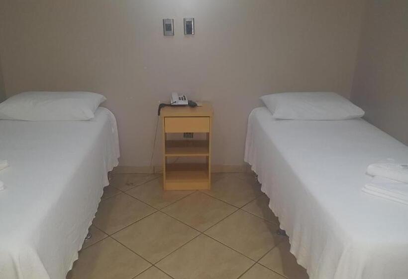 فندق Peroza Corbelia