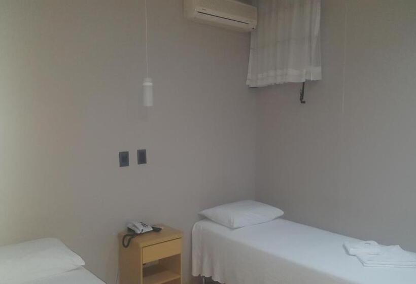 فندق Peroza Corbelia