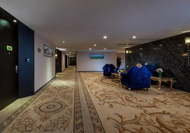 Vienna International Hotel Shantou Chenghai Waisha Bridge