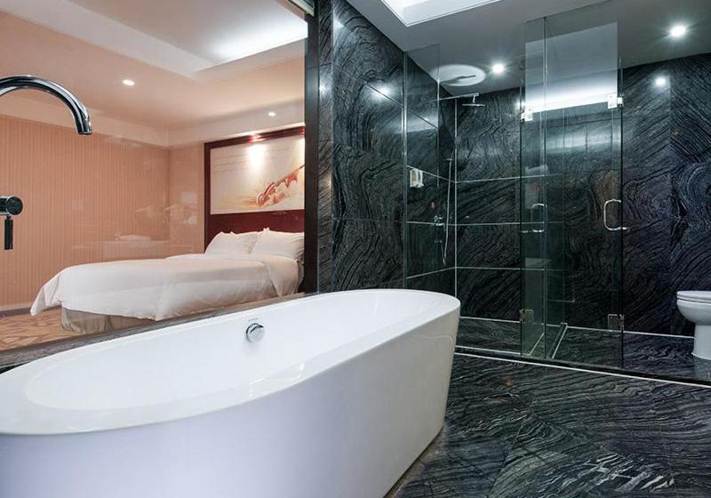 Vienna International Hotel Shantou Chenghai Waisha Bridge