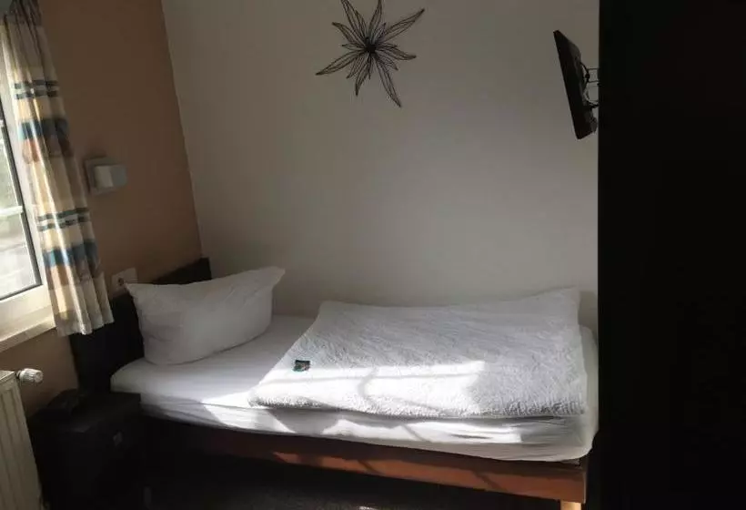 Hotelli Wuelfers Gasthaus