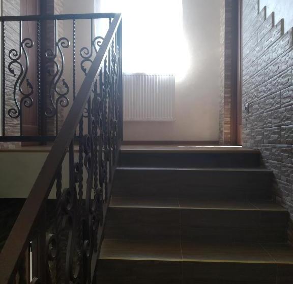 פנסיון Camelot