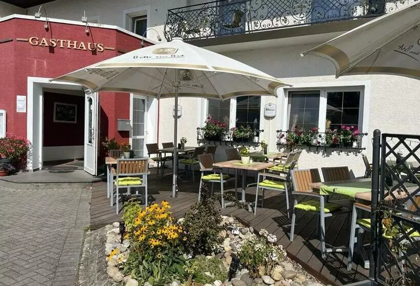 Majatalo Gasthaus Zur Alten Dorfschmiede