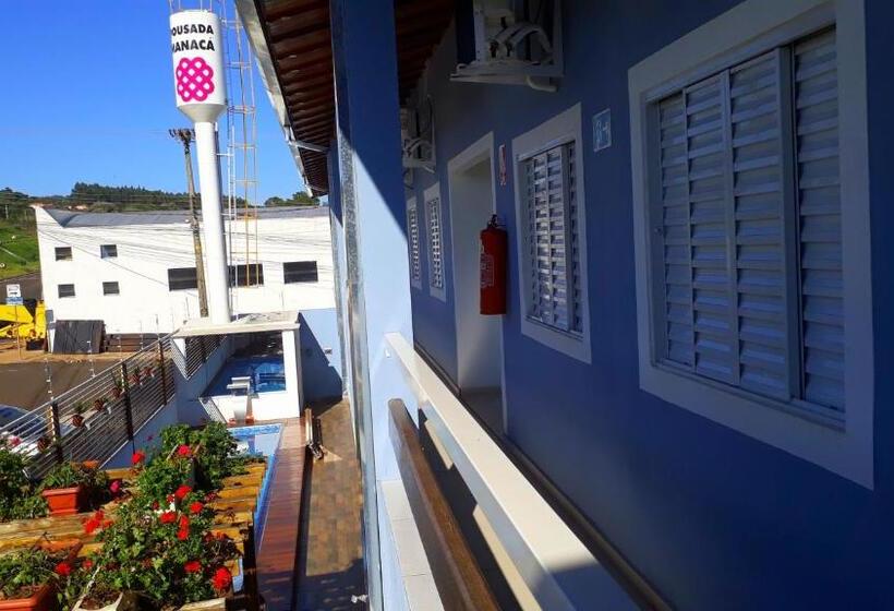 ペンション Pousada Manacá
