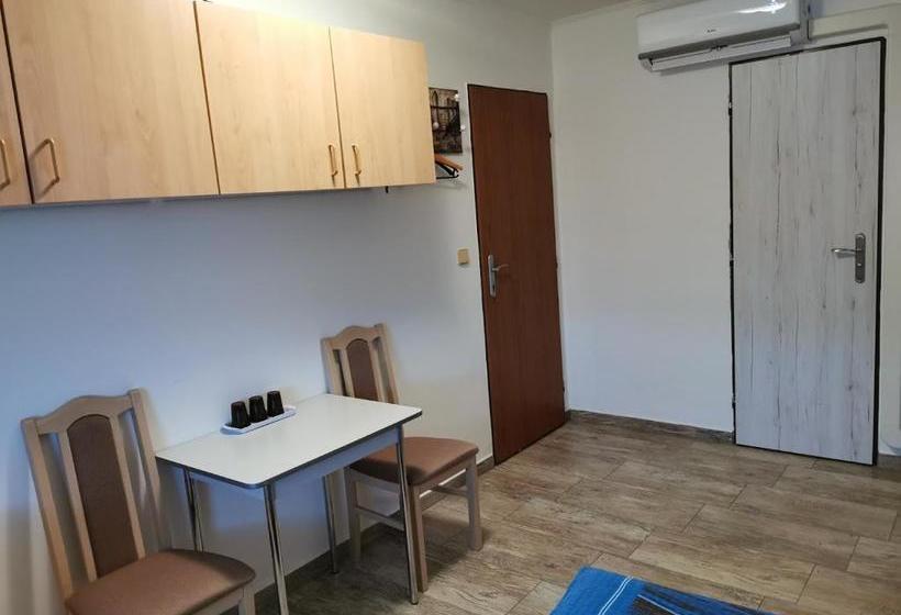 膳宿费 Restaurace A Penzion U Jessyho