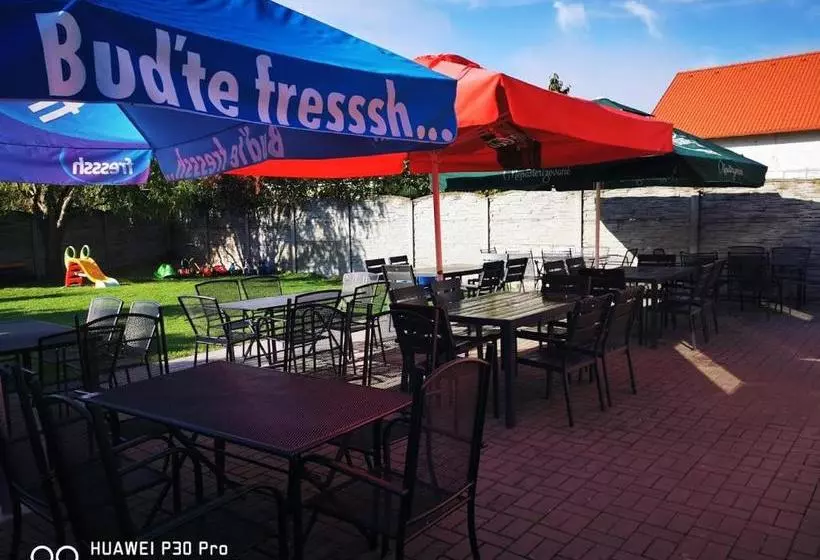 Majatalo Restaurace A Penzion U Jessyho