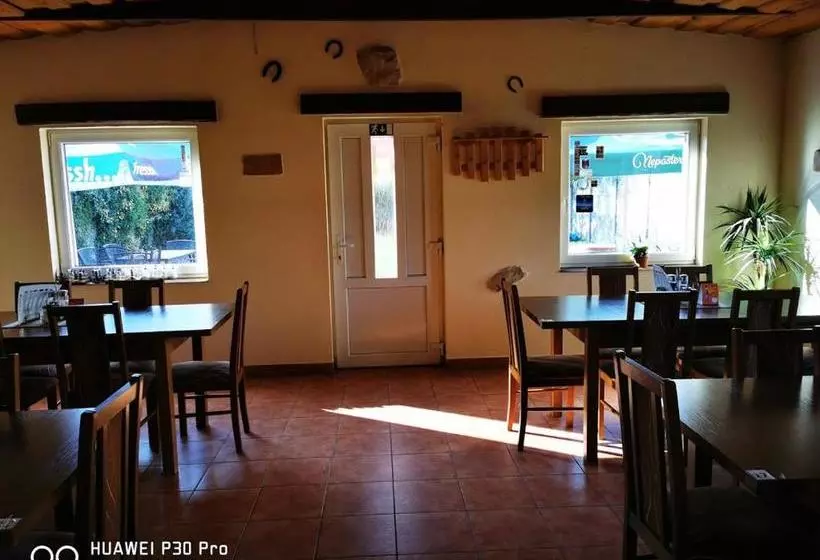 Majatalo Restaurace A Penzion U Jessyho