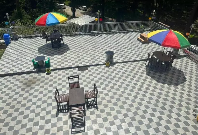 پانسیون Valley View Rooms Near Khajjiar Lake