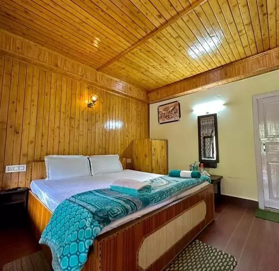 پانسیون Valley View Rooms Near Khajjiar Lake