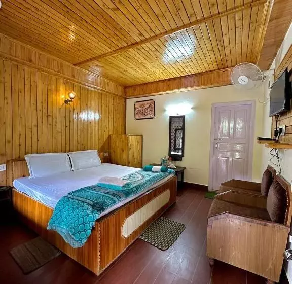 پانسیون Valley View Rooms Near Khajjiar Lake