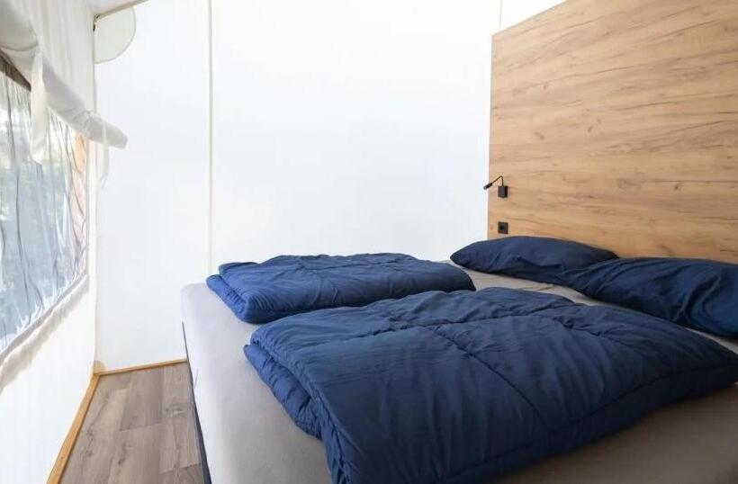 استراحتگاه Europarcs Zilverstrand