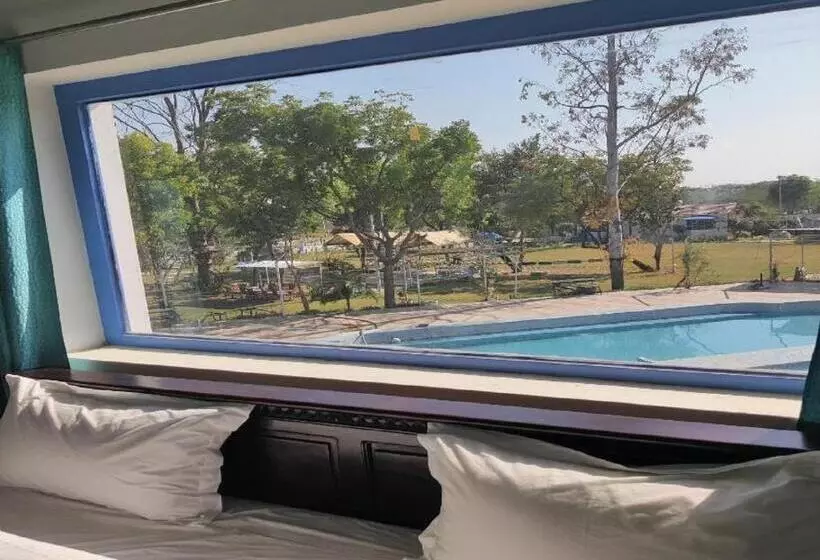 リゾートホテル The Timber Garden Adventure Club