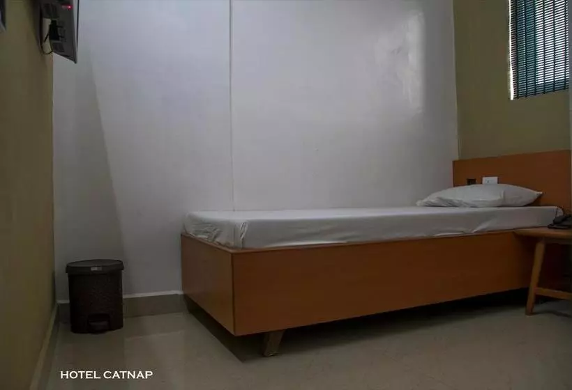 ユースホステル Catnap