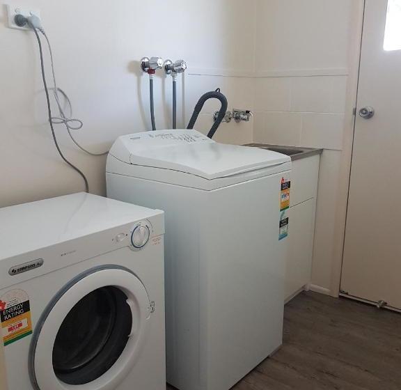 D Aguilar Hotel Motel