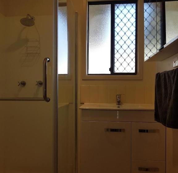 D Aguilar Hotel Motel