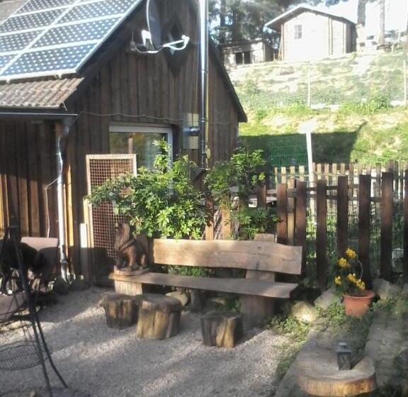 בית מלון כפרי Funny Farm