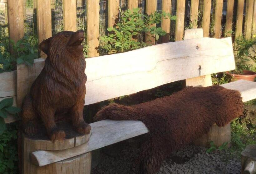 בית מלון כפרי Funny Farm