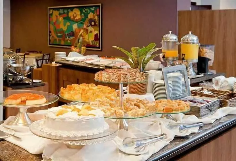 Hotelli Marinho Plaza