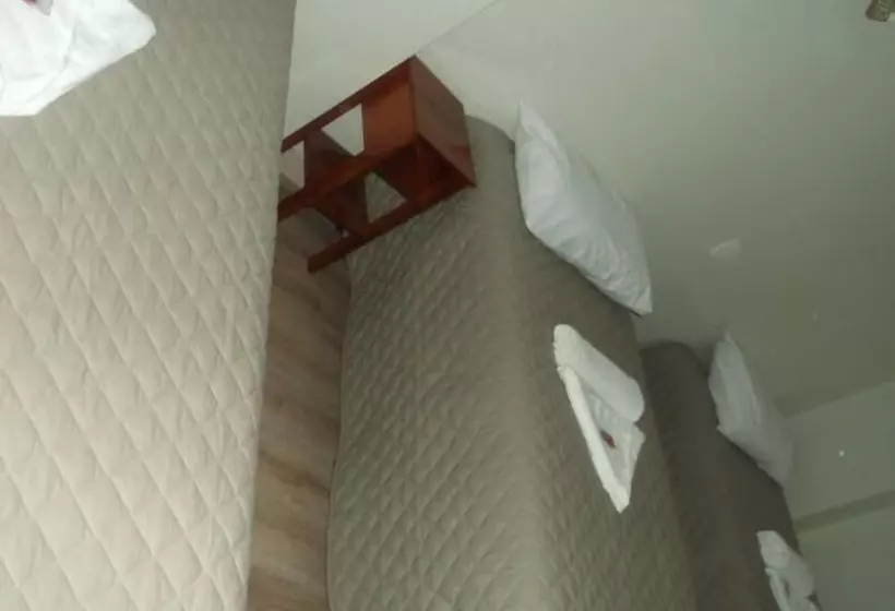 Hotelli Marinho Plaza