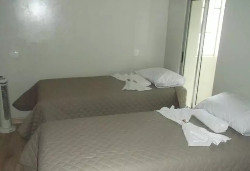 Hotelli Marinho Plaza