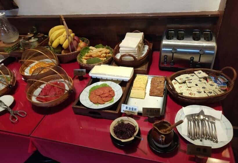 בית מלון כפרי Songtsam Tacheng Lodge