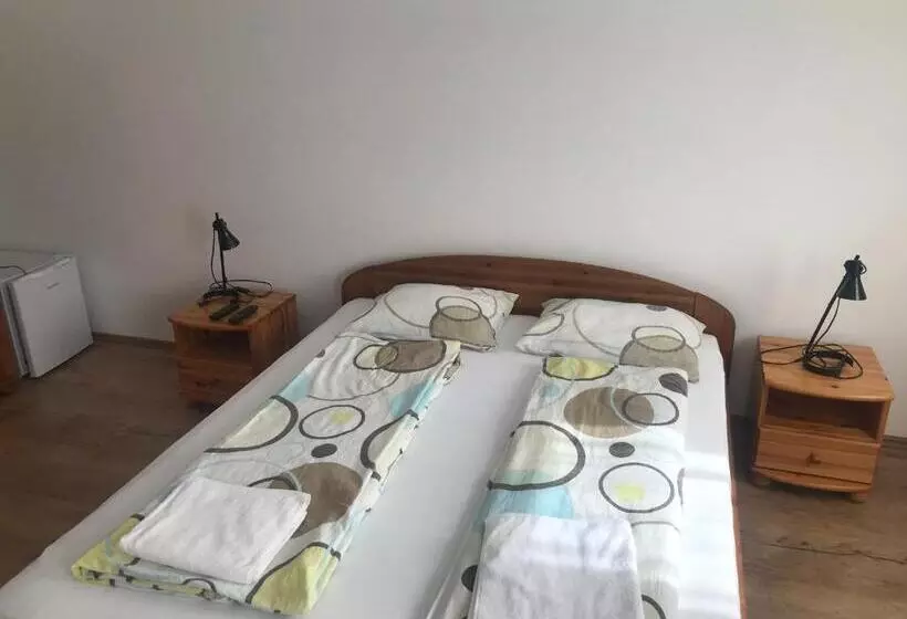 ペンション Döröcske Vendégház