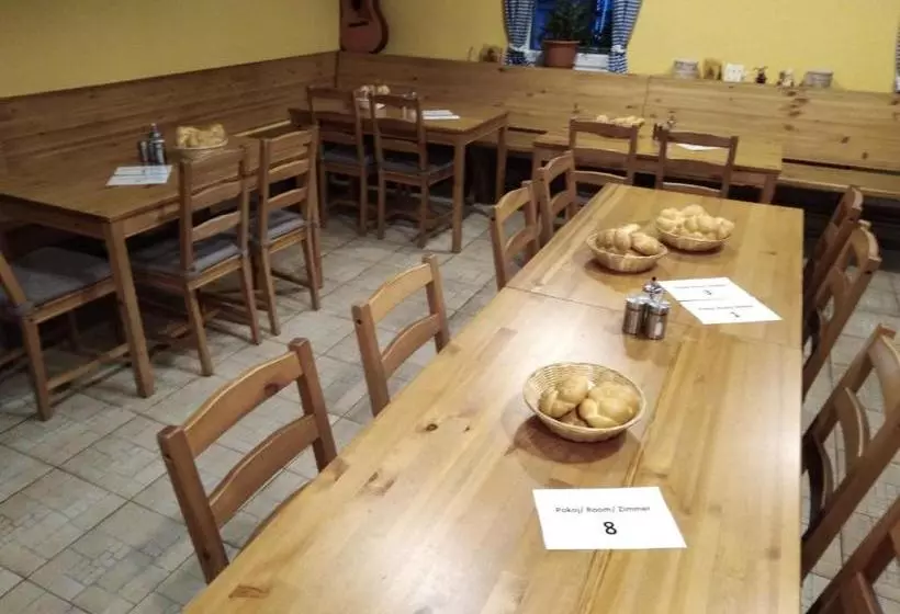 Majatalo Penzion Sněženka