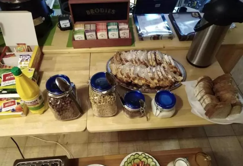 Majatalo Penzion Sněženka