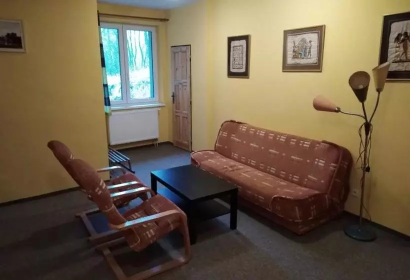 Majatalo Penzion Sněženka