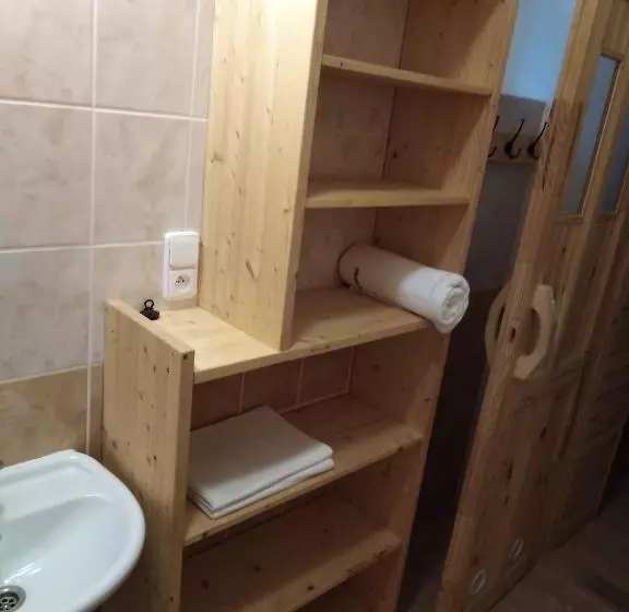 Majatalo Penzion Sněženka