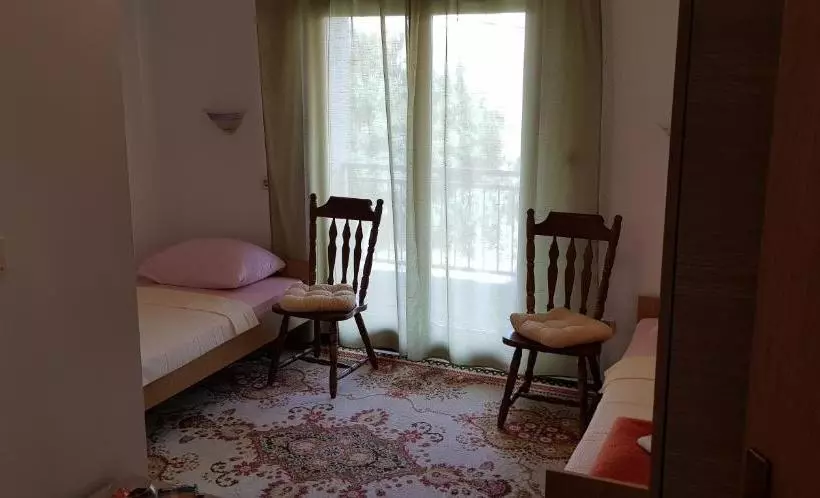 پانسیون Rooms Rafomarija