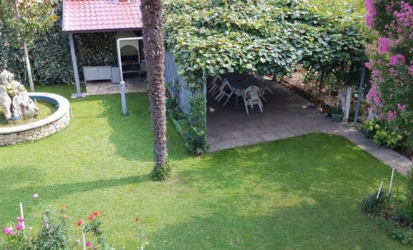 پانسیون Rooms Rafomarija