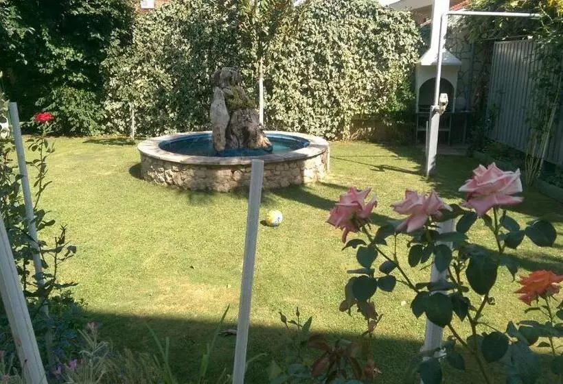 پانسیون Rooms Rafomarija