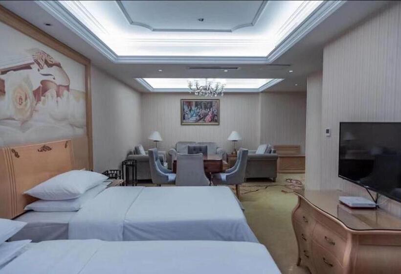 Vienna International Hotel Guizhou Weng An Qilong Binfen Moer City