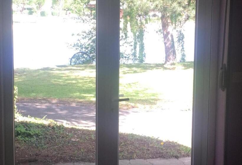 هاستل L'auberge Du Lac