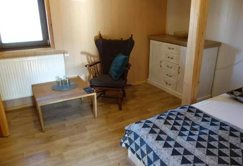 Retkeilymaja Pod Lípou