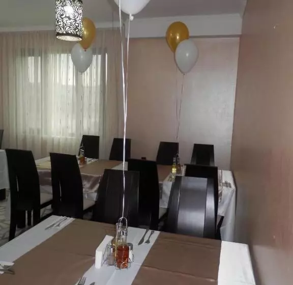 Family Hotel Borovitsa