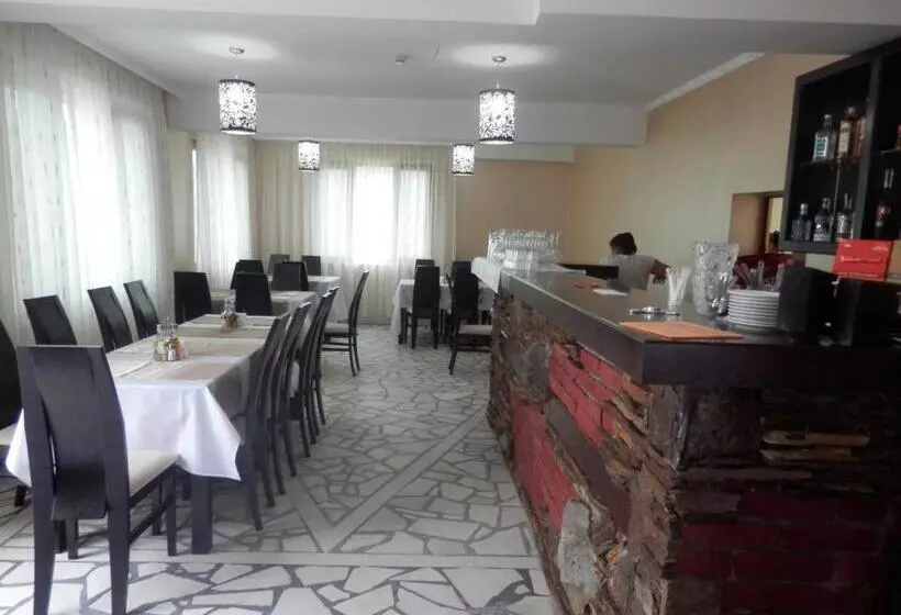 Family Hotel Borovitsa