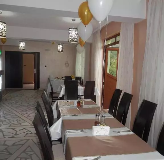Family Hotel Borovitsa