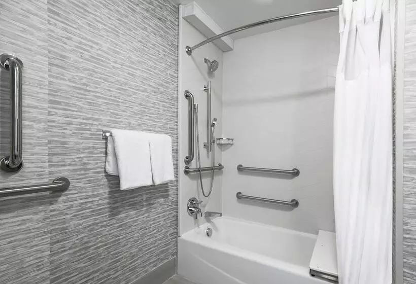 هتل Fairfield By Marriott Inn & Suites Amarillo Central