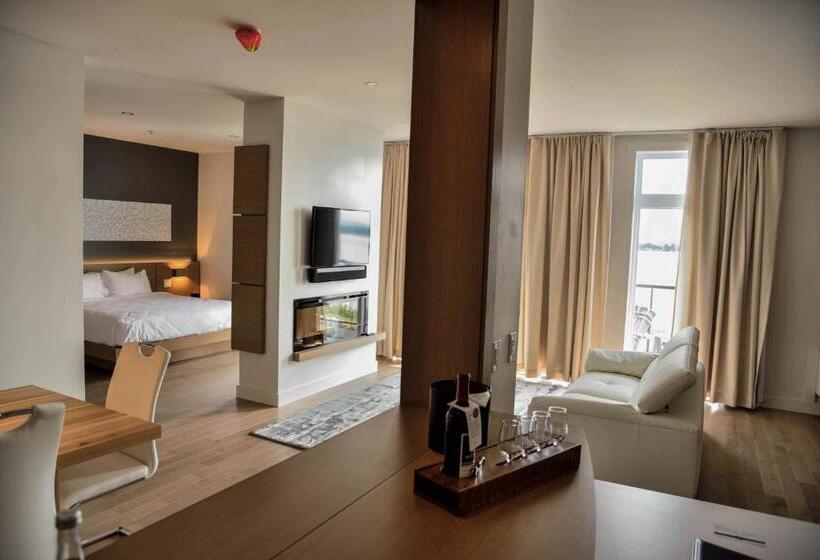 ホテル La Cache Du Lac Champlain