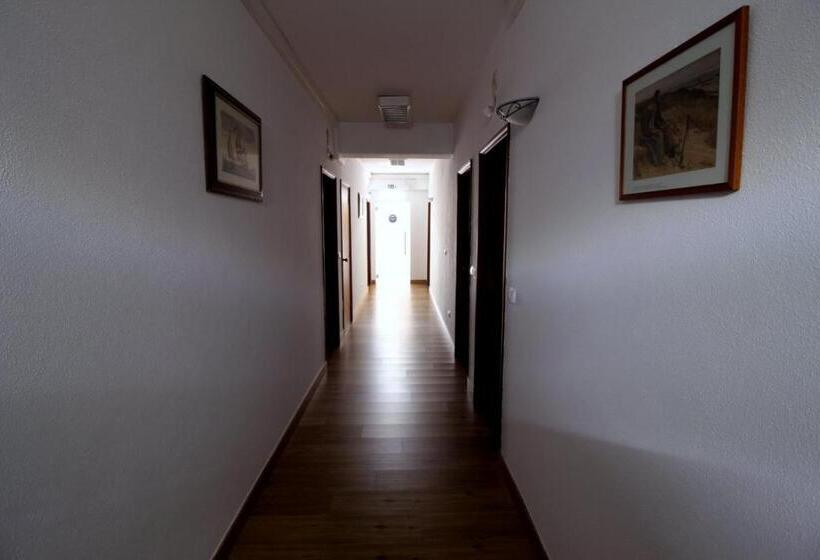 Отель Rota Malhoa
