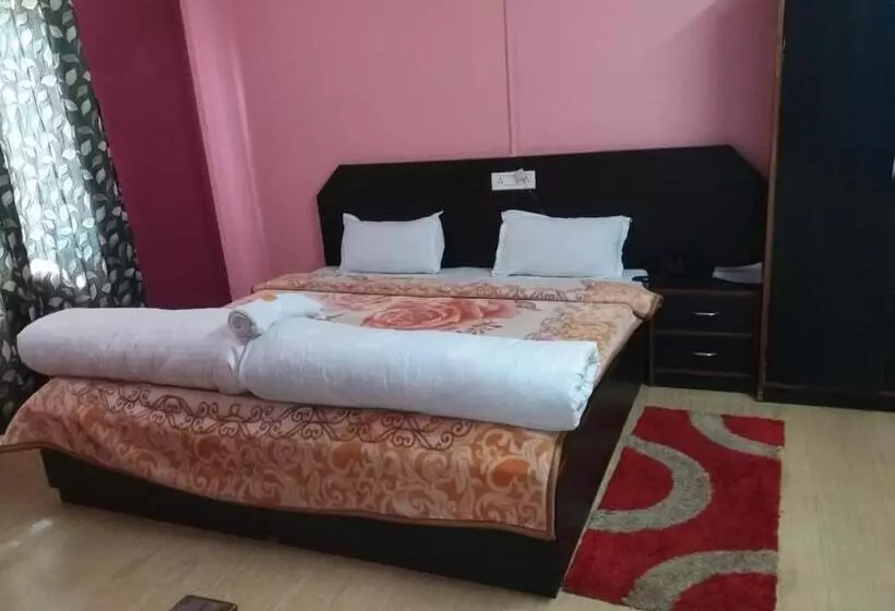 Vamoose Buddha Hotel Tawang